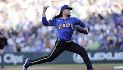 Castillo dominates for 6 2/3 innings, Raley has 2-run double in Mariners' 2-1 win over Blue Jays