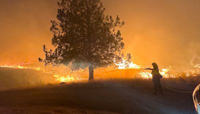 Wildfires in Oregon and Washington State burn almost 1 million acres