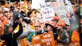 Who did the ESPN College GameDay hosts to win today's game: FSU Seminoles vs. Miami Hurricanes?