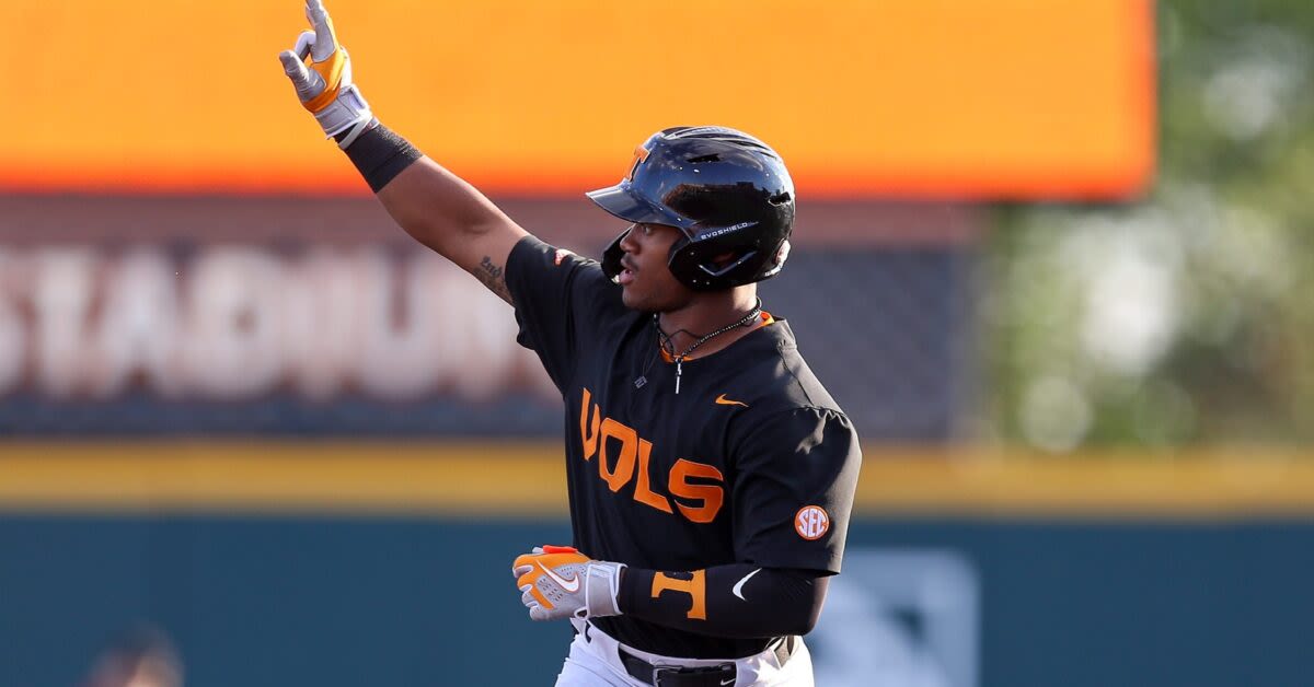 SEC Tournament: Tennessee staves off elimination with win over Texas A&M