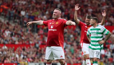 Wayne Rooney volvió a Old Trafford, metió un golazo de tiro libre y emocionó a los hinchas del Manchester United