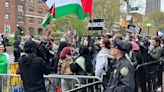 Arrestan a decenas de universitarios en Nueva York que acamparon en apoyo a Gaza