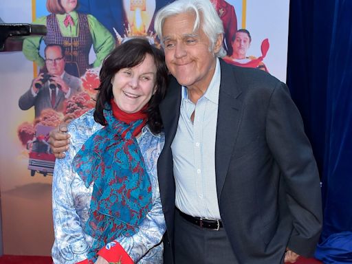 Jay Leno besucht Filmpremiere mit demenzkranker Frau Mavis