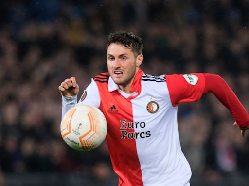 ¿Adiós a Santiago Giménez? Feyenoord pone la mirada en un delantero argentino de la MLS - La Opinión