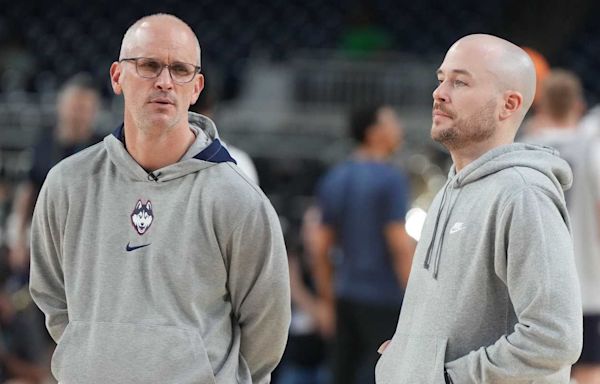 UConn's Dan Hurley Travels With Staff To Visit Coveted 2025 Shooting Guard