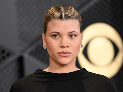 Sofia Richie looks ready to pop as pregnant star shares selfie of her huge belly