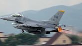 A Ukraine pilot said flying 'awesome' F-16s is like upgrading from an old Nokia to an iPhone