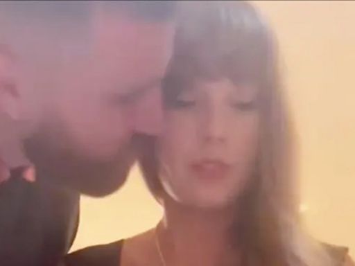 Travis Kelce cried as Taylor Swift performed gig medley