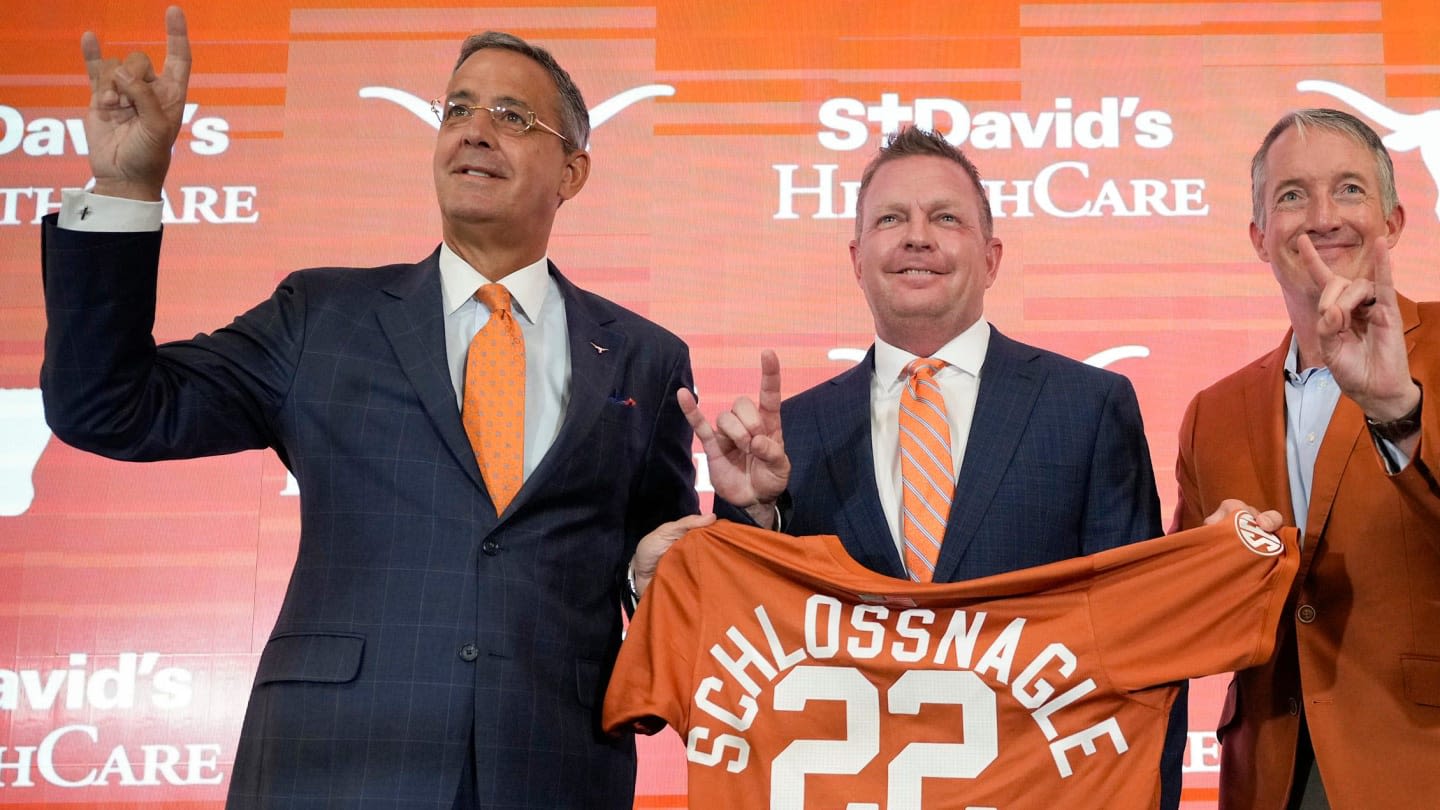 Texas AD Chris Del Conte Hid at a Cemetery While Waiting to Meet Jim Schlossnagle