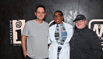 Jennifer Hudson Signs to Interscope Records