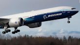 Un aterrador vuelo de 10 minutos se suma a años de problemas de Boeing: 737 Max, accidentes fatales y pérdida de reputación