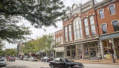 Downtown Jefferson City businesses tire of flower ‘shenanigans’ | Jefferson City News-Tribune