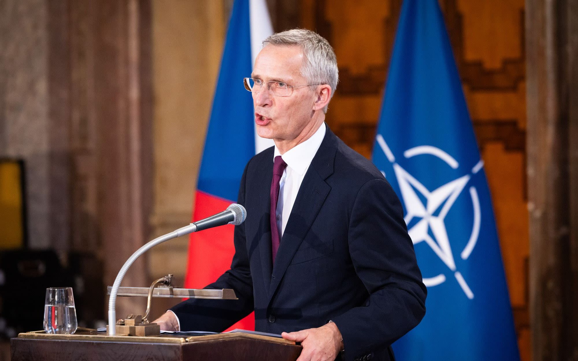 Nato chief pressures Biden to allow Ukraine’s use of US weapons to strike inside Russia