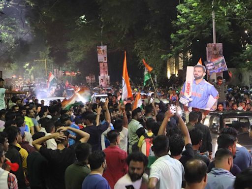 Pune Viral Videos: Hundreds Of Punekars Gather On FC Road To Celebrate India's T20 World Cup Victory