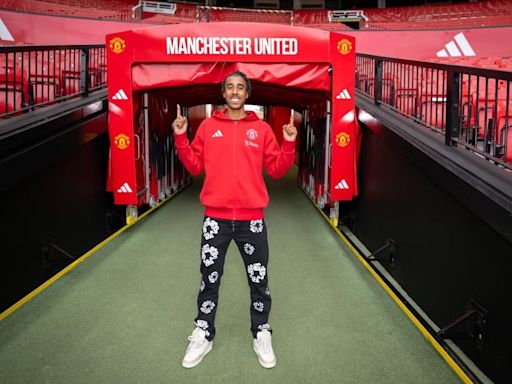 Man United signing Leny Yoro reveals which game convinced him to join the club