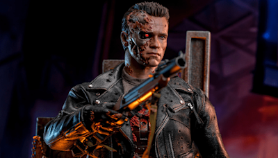 Terminator 2 Battle Damaged Figure Unveiled by Hot Toys