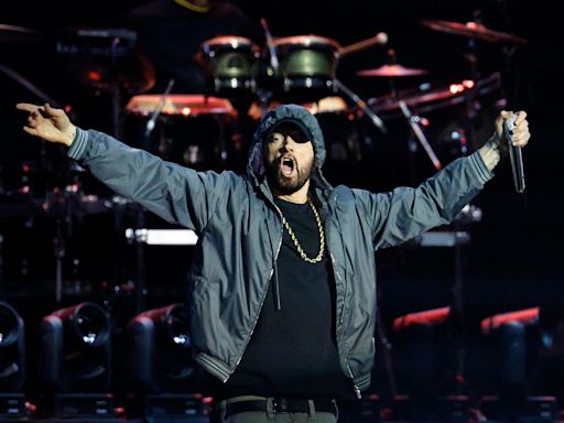 Dems, listen to Eminem's one-man culture war