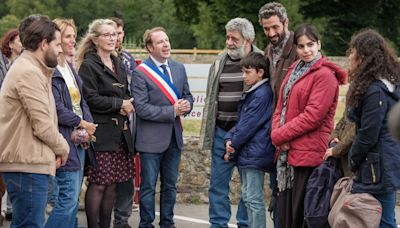 ‘Meet the Barbarians’ Review: Julie Delpy Crafts a Wildly Funny Integration Comedy