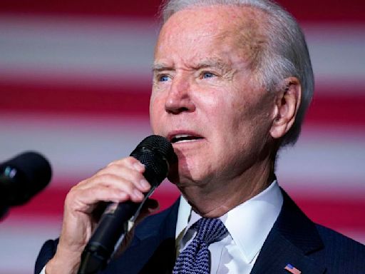 Biden vuelve a la Casa Blanca tras superar COVID-19