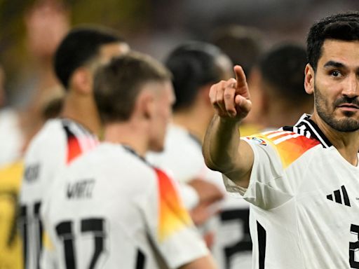 Alemania celebró el gol de Le Normand que daba el pase a Georgia