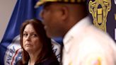 La directora del Servicio Secreto de EEUU dice que "la responsabilidad recae" sobre ella pero no dimitirá