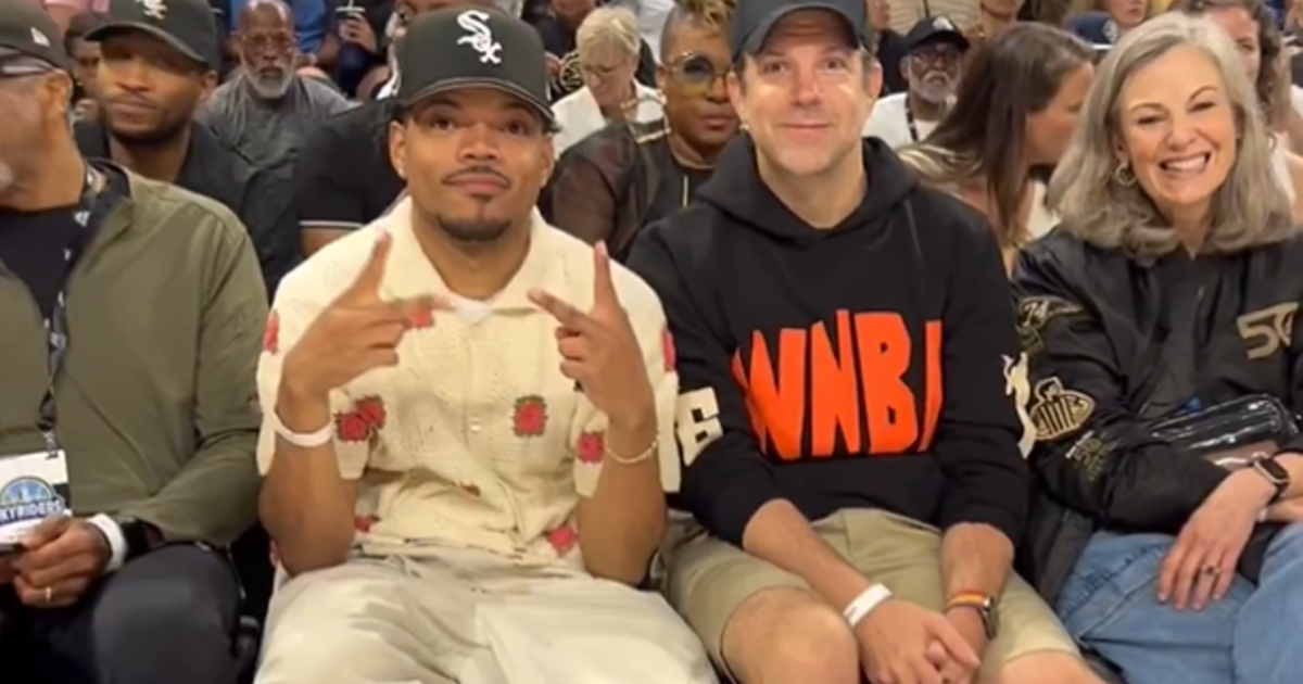 Video: There Are A Lot Of Celebrities At Sunday's Sky vs. Fever Game