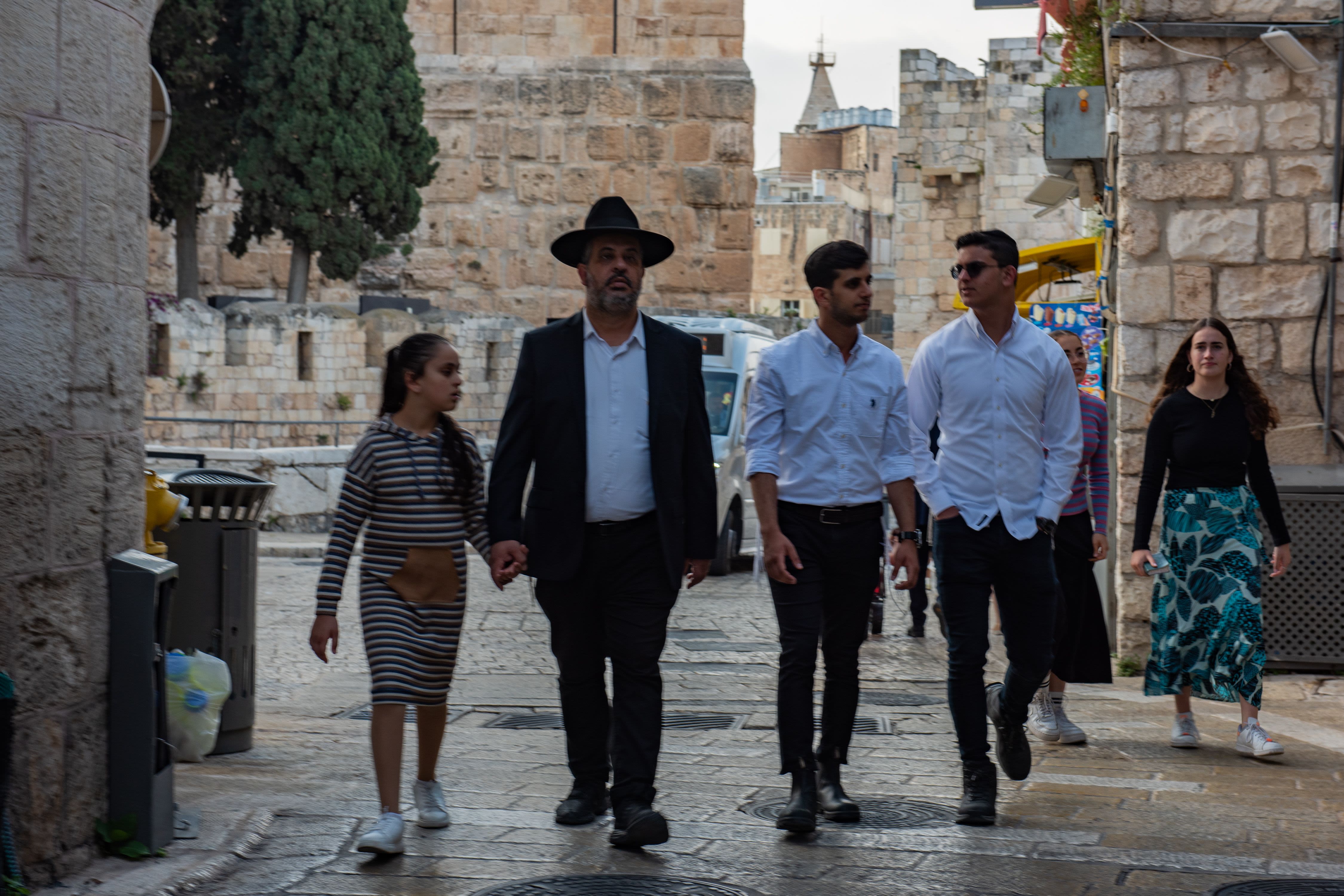 Jerusalem rabbis call on Jews to stand against spitting at Christians
