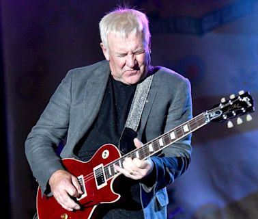Alex Lifeson says he’s back to jamming with Geddy Lee – but they sound like a “really bad tribute band”
