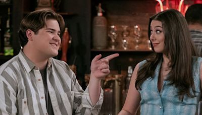 Kira Kosarin Joins ‘That ’90s Show’ In Recurring Role, Part 3 Trailer Debuts – Watch Now!