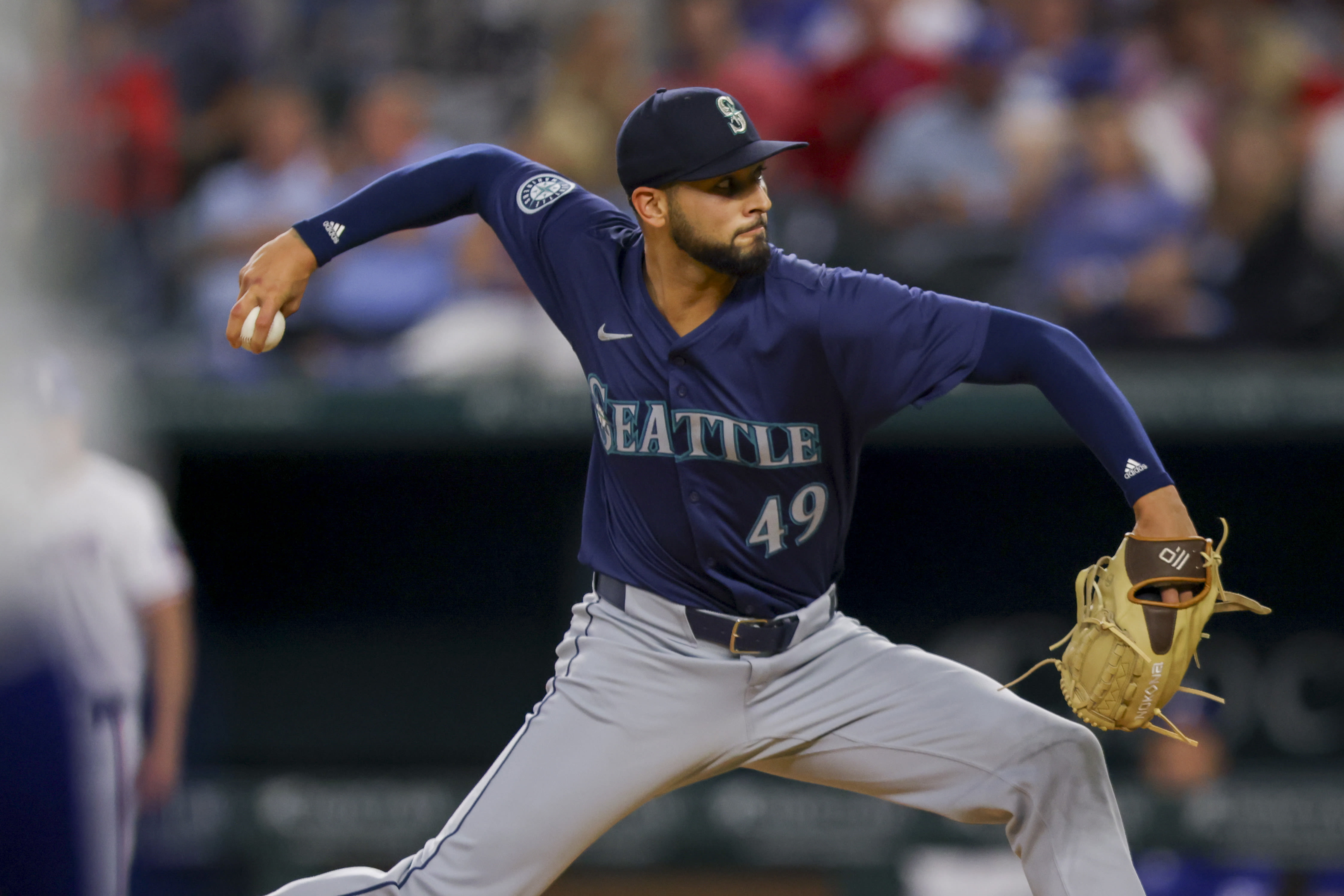 Cubs add bullpen depth by acquiring right-hander Tyson Miller from Mariners