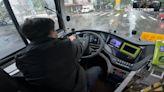 開公車月薪破7萬誘人 司機：工時長讓人卻步