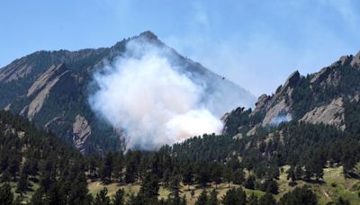 Dinosaur fire burning southwest of Boulder on NCAR land, near Mallory Cave Trail