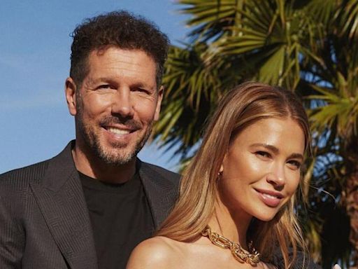 Diego Simeone y Carla Pereyra sorprenden en el desfile de Louis Vuitton