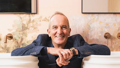 Kevin McCloud shares incredible insight into secret visit to 'modest' Buckingham Palace Private Apartments