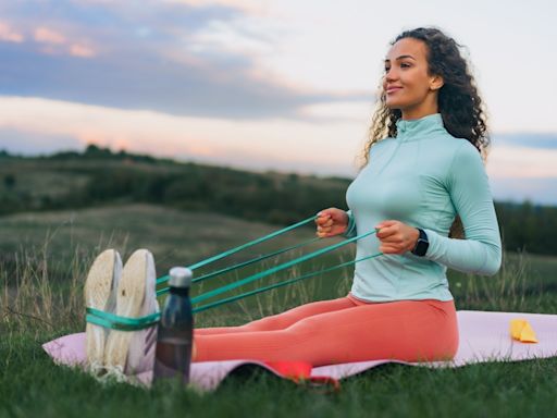 9 Best Resistance-Band Workouts for Weight Loss, Fitness Experts Say