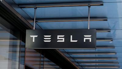 Tesla apoya el plan de compensación de Musk tras la recomendación de ISS de que los accionistas voten en contra Por Investing.com