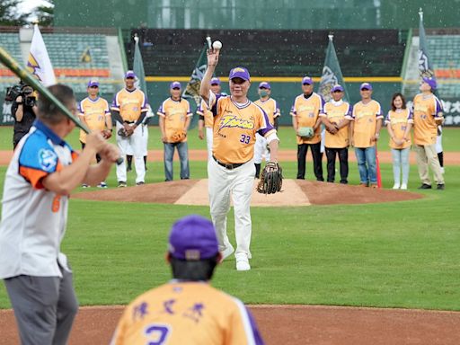 台鋼雄鷹》拒絕過台鋼球團兩次 好久不見李居明出席雷公主題日