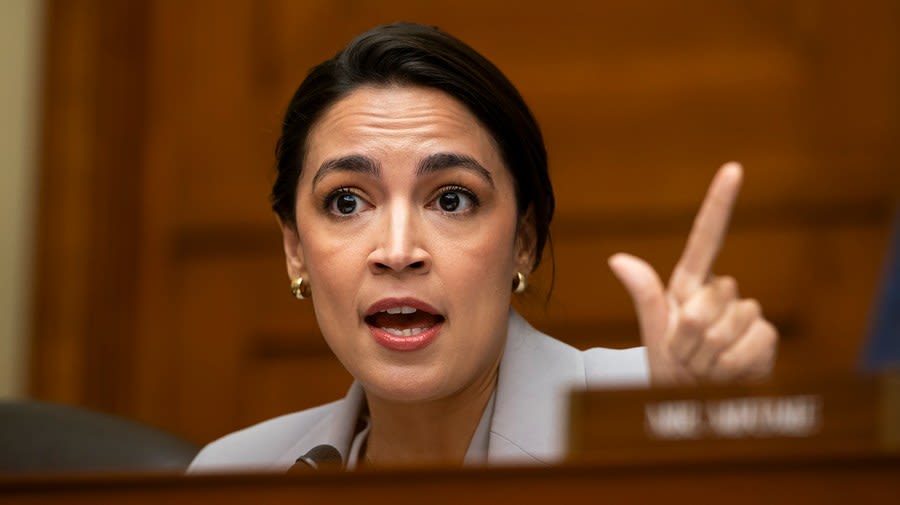 Ocasio-Cortez presses Secret Service director: Timeline for report ‘not acceptable’