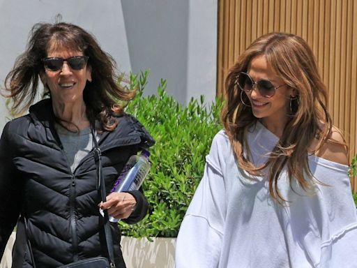 Comparten fotos de Jennifer López visitando propiedades en Beverly Hills - El Diario NY