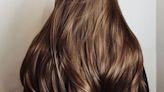 Razones por las que no debe recoger su cabello estando mojado; cuide su salud capilar