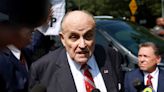 Rudy Giuliani pierde la demanda por difamación presentada por dos funcionarias electorales de Georgia