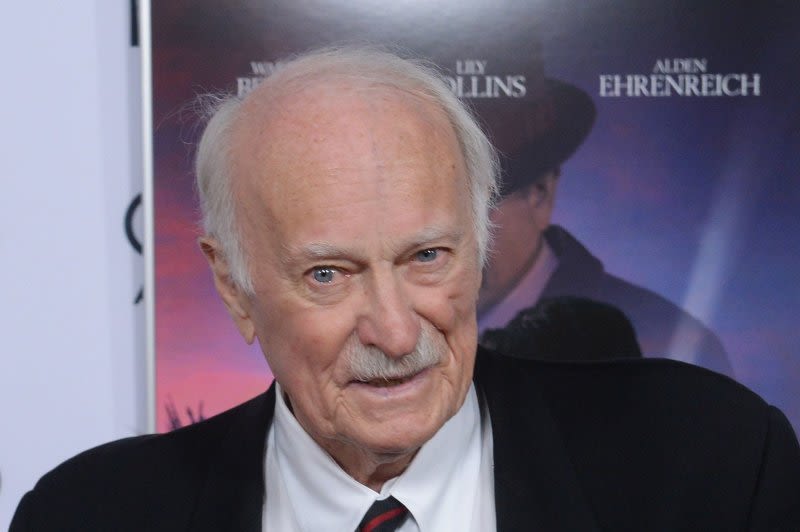 '9 to 5,' 'Golden Pond' star Dabney Coleman dies at 92