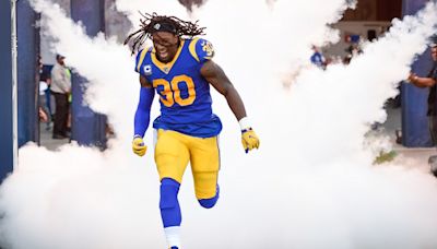 Look: Todd Gurley visits Rams training camp Tuesday
