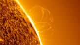 Ghostly plasma loops linger on the sun after massive solar explosion (photos)