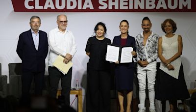 Firman 900 académicos e intelectuales desplegado en apoyo a Claudia Sheinbaum | El Universal