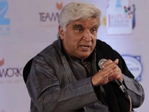 Javed Akhtar's Viral Reply To Troll Who Called Him "Son Of Gaddar": "Your Baap Dadas Were..."