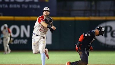 Charros, apaleados y mojados ante los Tecolotes