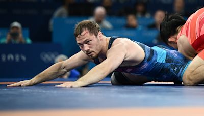 U.S. wrestler Spencer Lee vents his frustration after taking silver