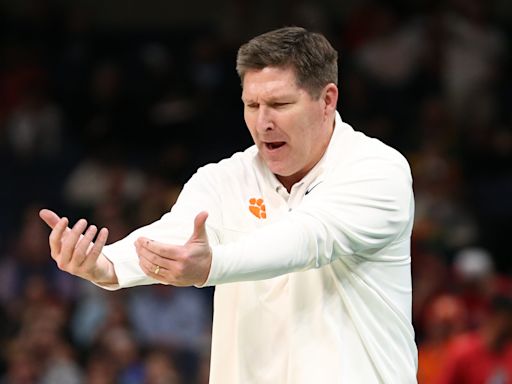 Clemson transfer target commits to Virginia