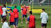 Playing Italy like 'looking in a mirror', says Spain's De la Fuente